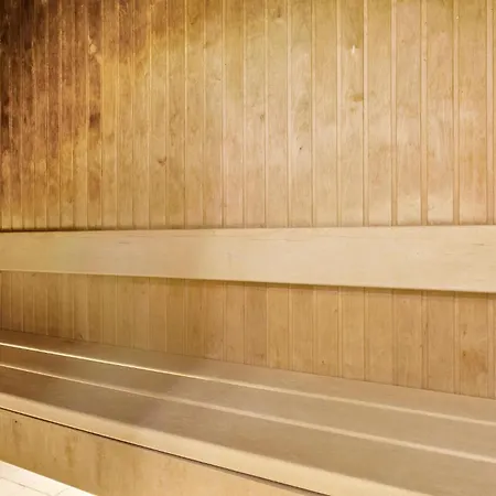 Beautiful In With Sauna Daire *